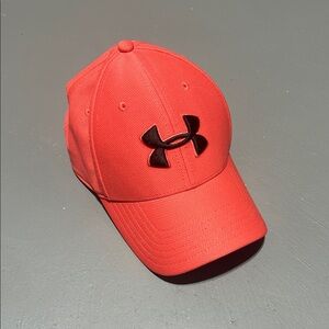 Under Armour Classic Fit Peachy Colored Athletic Hat (Size M/L)